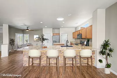 15764 W Spring Tree Way, Surprise, AZ 85374 - Photo 6