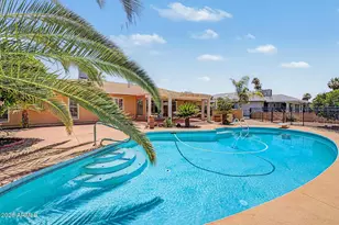 20008 N Willowcreek Cir, Sun City, AZ 85373 - Photo 40