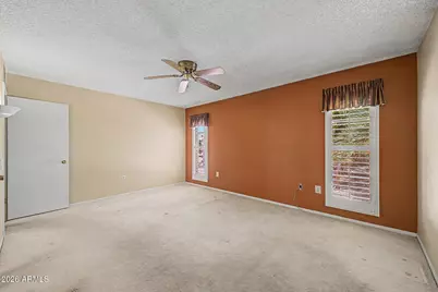 20008 N Willowcreek Circle, Sun City, AZ 85373 - Photo 24