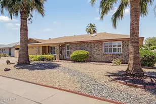 20008 N Willowcreek Cir, Sun City, AZ 85373 - Photo 6