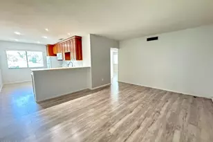 749 E Montebello Ave, Phoenix, AZ 85014 - Photo 2