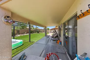 14937 W Mauna Loa Ln, Surprise, AZ 85379 - Photo 16