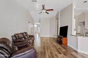1855 W Leah Ln, Gilbert, AZ 85233 - Photo 8