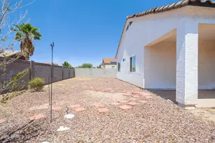 12067 W Lobo Dr, Arizona City, AZ 85123 - Photo 32