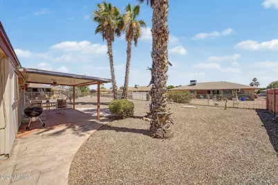 10719 W Tropicana Circle, Sun City, AZ 85351 - Photo 12