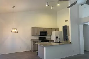 525 W Candlewood Ln, Gilbert, AZ 85233 - Photo 8