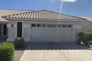 525 W Candlewood Ln, Gilbert, AZ 85233 - Photo 2