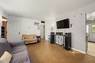 906 E Cinnabar Ave, Phoenix, AZ 85020 - Photo 8
