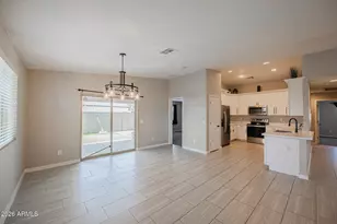 2547 E Illini St, Phoenix, AZ 85040 - Photo 8