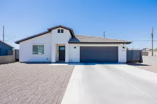 2547 E Illini St, Phoenix, AZ 85040 - Photo 2