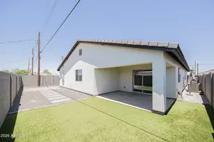 2547 E Illini St, Phoenix, AZ 85040 - Photo 26