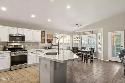 17542 W Rock Ledge Road, Goodyear, AZ 85338 - Photo 8