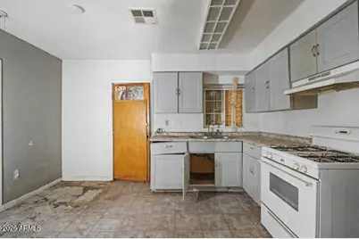 1312 W Sunland Avenue, Phoenix, AZ 85041 - Photo 14