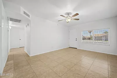 9010 W Griswold Road, Peoria, AZ 85345 - Photo 4