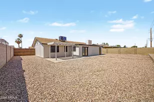 9010 W Griswold Rd, Peoria, AZ 85345 - Photo 34