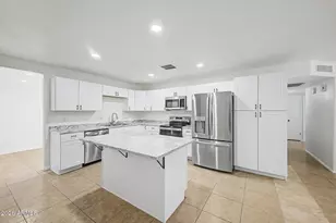 9010 W Griswold Rd, Peoria, AZ 85345 - Photo 6