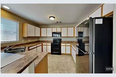 11821 W Laurel Lane, El Mirage, AZ 85335 - Photo 6