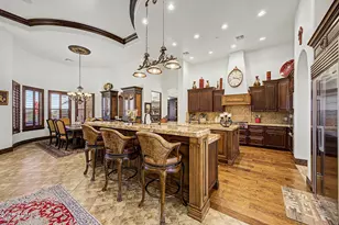9817 E Winter Sun Dr, Scottsdale, AZ 85262 - Photo 2
