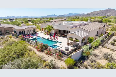 9817 E Winter Sun Drive, Scottsdale, AZ 85262 - Photo 4