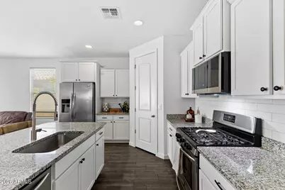 13642 W Desert Moon Way, Peoria, AZ 85383 - Photo 28
