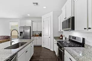 13642 W Desert Moon Way, Peoria, AZ 85383 - Photo 28