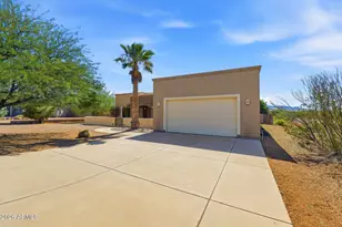 4212 S Hackberry Dr, Sierra Vista, AZ 85650 - Photo 2