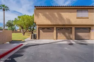4901 S Calle Los Cerros Dr, Tempe, AZ 85282 - Photo 16