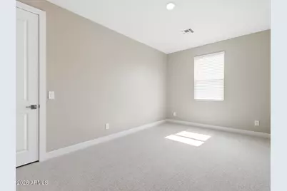 18460 W Loma Lane, Waddell, AZ 85355 - Photo 8