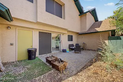 8028 N 48th Avenue, Glendale, AZ 85302 - Photo 16