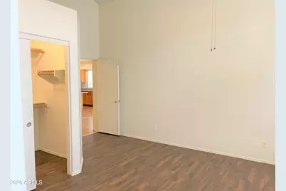 19636 N Coyote Lakes Parkway, Surprise, AZ 85378 - Photo 10