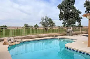 19636 N Coyote Lakes Pkwy, Surprise, AZ 85378 - Photo 22