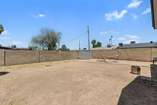 3710 W Caron St, Phoenix, AZ 85051 - Photo 30