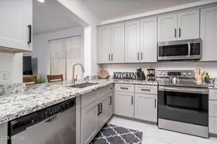 1036 E Susan Ln, Tempe, AZ 85288 - Photo 12
