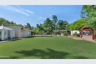 161 E Country Club Drive, Phoenix, AZ 85014 - Photo 30