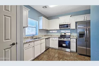 14743 N 177th Avenue, Surprise, AZ 85388 - Photo 10