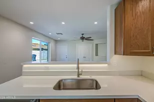 1308 E Hopi Cir, Mesa, AZ 85204 - Photo 14