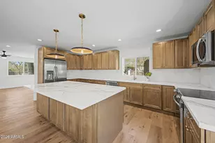 4979 E Pioneer St, Apache Junction, AZ 85119 - Photo 10