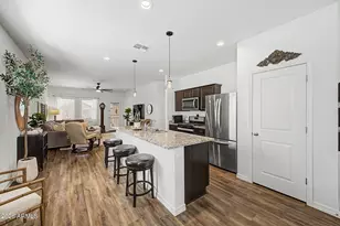 382 W Mammoth Cave Dr, San Tan Valley, AZ 85140 - Photo 2