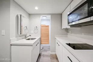 3025 N 32nd St, Phoenix, AZ 85018 - Photo 6