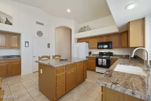 12435 W Monte Vista Rd, Avondale, AZ 85392 - Photo 2