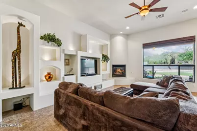 10426 Greenway Street, Mesa, AZ 85207 - Photo 4