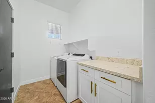 6423 W Silver Sage Ln, Phoenix, AZ 85083 - Photo 34