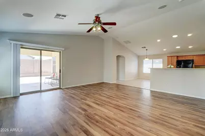 319 W Holstein Trail, San Tan Valley, AZ 85143 - Photo 2
