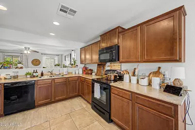 8076 W Sonoma Way, Florence, AZ 85132 - Photo 16