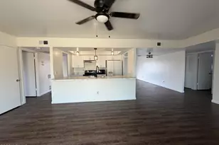 3431 W Acoma Dr, Phoenix, AZ 85053 - Photo 6