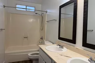 3431 W Acoma Dr, Phoenix, AZ 85053 - Photo 8
