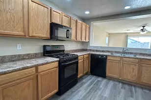 6049 W Wood St, Phoenix, AZ 85043 - Photo 8