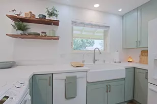703 E Auburn Dr, Tempe, AZ 85283 - Photo 8