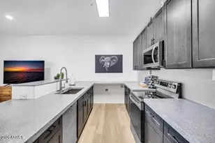834 S Farmer Ave, Tempe, AZ 85281 - Photo 8