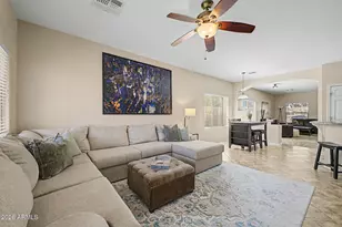 14675 W Mauna Loa Ln, Surprise, AZ 85379 - Photo 8